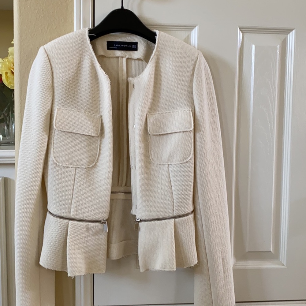Zara tweed raw edges zipper jacket
